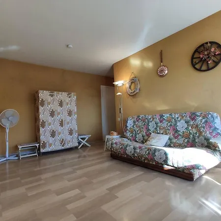 Studio Pour 4 Avec Terrasse Ensoleillee, Parking Privatif, A 250m Des Plages A - Fr-1-252-153 Apartment Antibes